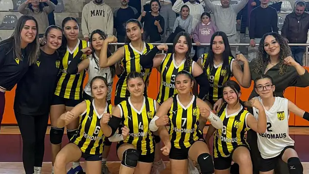 TİRE 4 EYLÜL KIZLARI LİGDE GURUR YAŞATIYOR