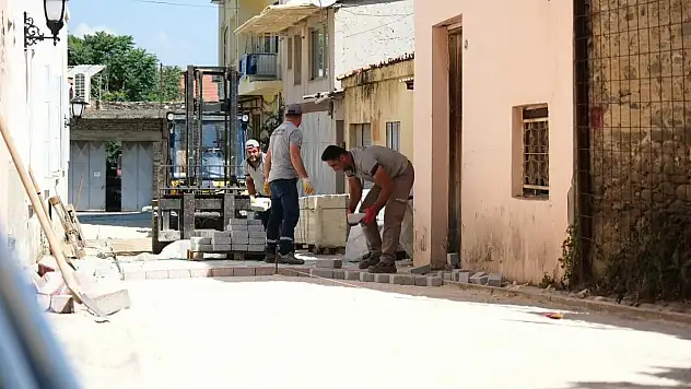 Tire Belediyesi Fen İşleri Müdürlüğü Ekipleri Sahada