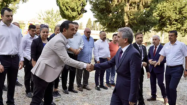 Tire Belediyesi'nden 15 Temmuz Şehitlerine Anlamlı Ziyaret