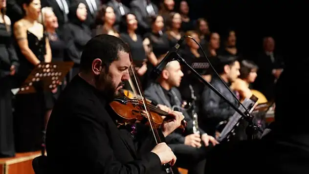 Tire Belediyesi'nden Türk Sanat Müziğiyle Dolu Muhteşem Gece.