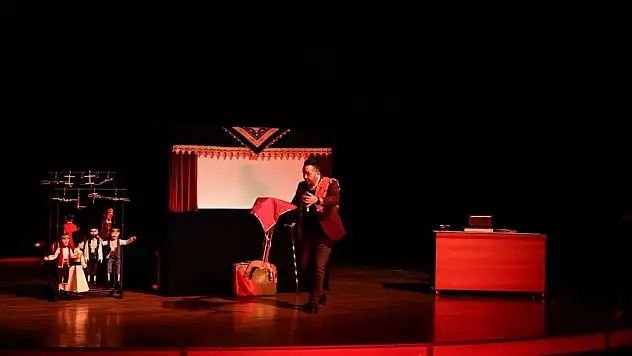 TİRE BELEDİYESİ'NDEN YARIYIL TATİLİNDE ÇOCUKLARA GELENEKSEL EĞLENCE