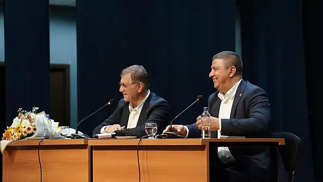 Tire'de Birlik ve Dayanışma Buluşması: Başkanlar Muhtarlarla Bir Araya Geldi