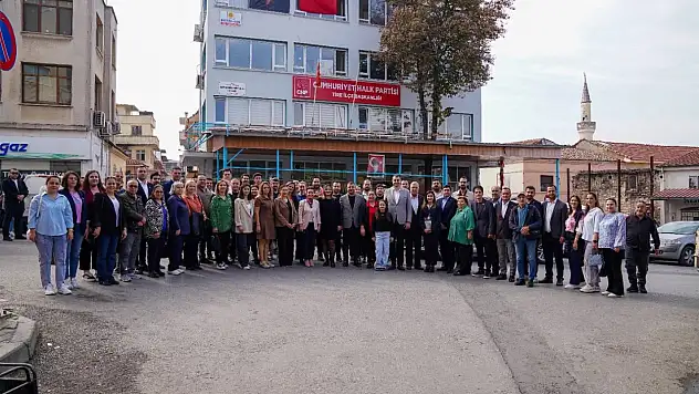Tire'de CHP İl Başkanı Çağatay Güç, Partililer Tarafından Karşılandı