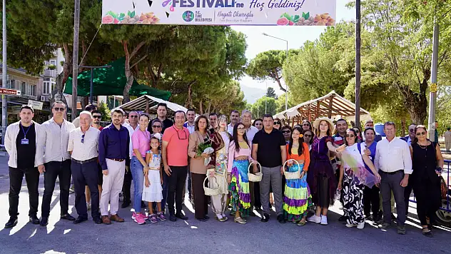 Tire'de İncir ve Ceviz Festivali Coşkusu