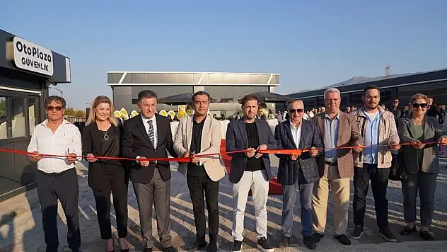 Tire'de Oto Plaza Sitesi Hizmete Açıldı