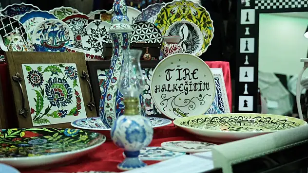 Tire Halk Eğitimi Merkezi'nden 'Yıl Sonu Sergisi' Açıldı