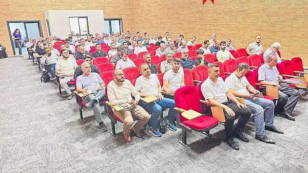 Tire İlçe Müftülüğünde Yaz Kur'an Kursları Öncesi Eğitim Semineri Düzenlendi