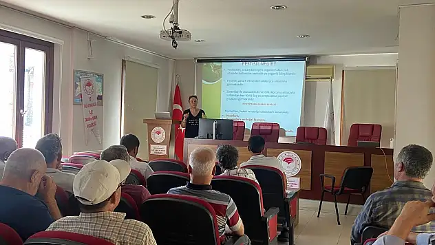 Tire İlçe Tarım ve Orman Müdürlüğü'nden Çiftçilere 'Bitki Koruma Ürünleri Uygulayıcı Belgesi' Eğitimi