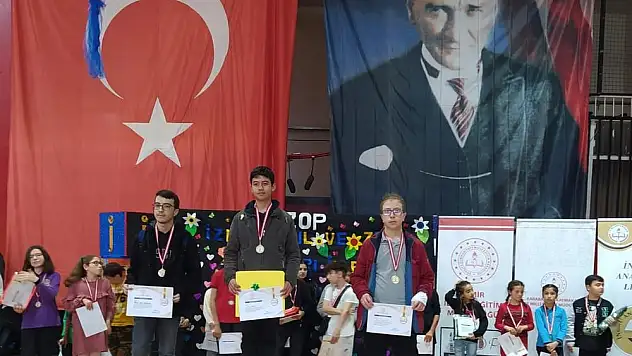 Tireli öğrenciler zeka oyunlarından madalya ile döndüler