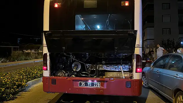 Torbalı-Ödemiş ESHOT Otobüsü Alev Almadan Son Anda Durdu Yolcular Hem Korktu Hem Mağdur Oldu