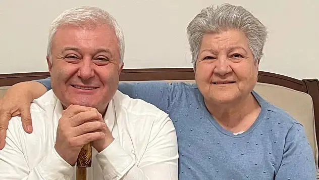Tuncay Özkan'ın annesi yaşamını yitirdi