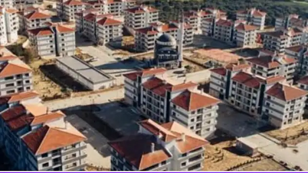 Vatandaşlar Ödemiş TOKİ’deki sorunlara çözüm istiyor