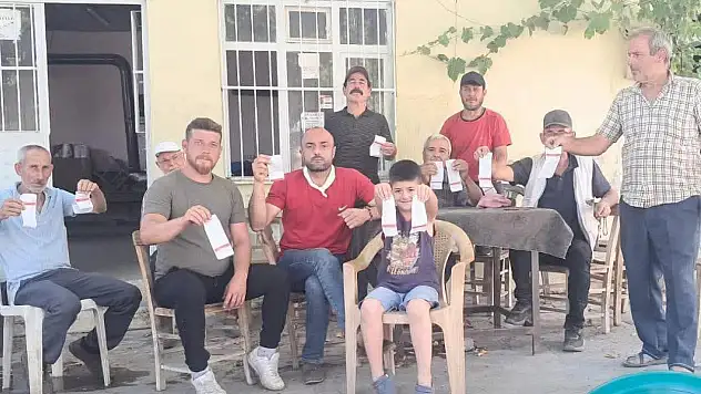 Yeniköy Muhtarı'ndan İZSU'ya Sert Eleştiri: 'Yangının Külleri Soğumadan Sayaç Okumaya Geldiler'