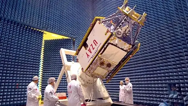 Yerli uydu İMECE uzaya fırlatıldı