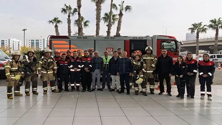 47 katlı gökdelende heyecanlı anlar yaşandı