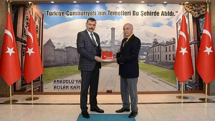 47 yıllık kamu görevinde 15 vali ile çalıştı