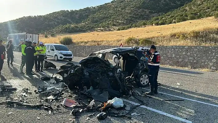 Adıyaman’da kaza: 1’i bebek 4 ölü