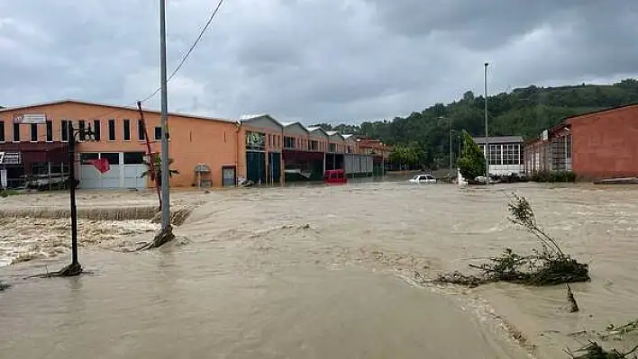 AFAD’dan 15 il için ‘turuncu’, 15 il için ‘sarı’ kodlu uyarı