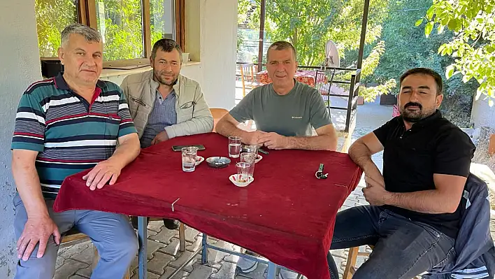 AK Parti İlçe Başkanı Öncel, Muhtarlarla Sabah Sohbetinde Buluştu