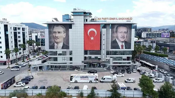 AK Parti İzmir’den Yürütme Kurulu paylaşımı