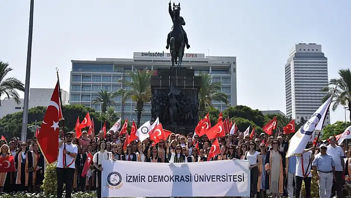 Altıncı geleneksel demokrasi yürüyüşü gerçekleştirildi