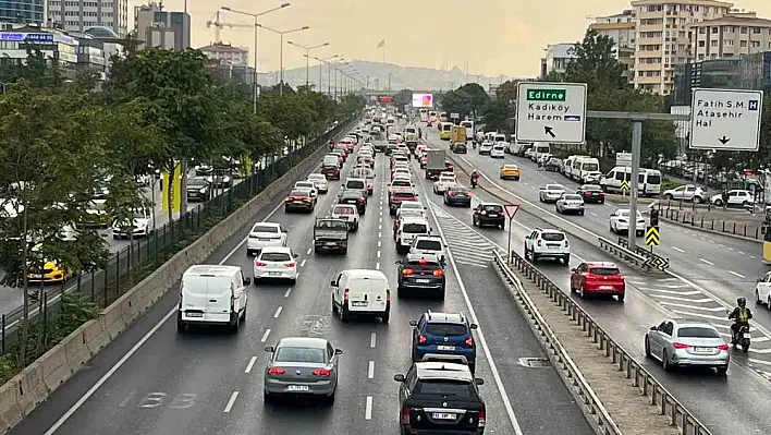 Anadolu Yakası'nda trafik yoğunluğu yüzde 74'e ulaştı