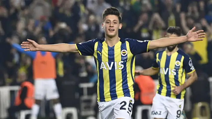 Arda Güler bir sezon daha Fenerbahçe’de mi kalıyor?