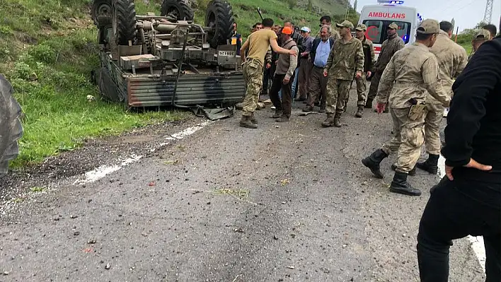 Ardahan’da askeri araç devrildi: 4 yaralı