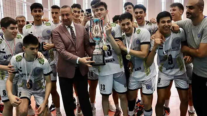 Arkas spor şampiyon oldu
