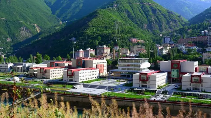 Artvin Çoruh Üniversitesi’nden zorla oruç tutun dayatması