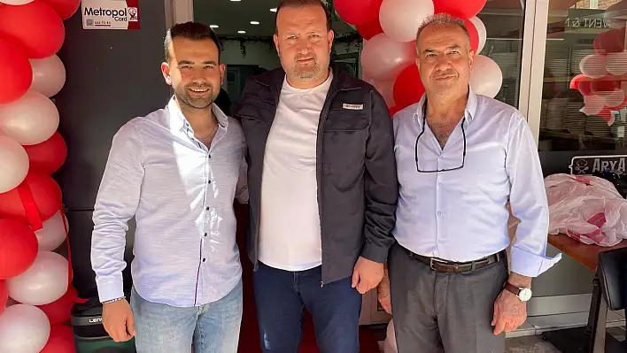Arya Restaurant Görkemli Bir Törenle Açıldı
