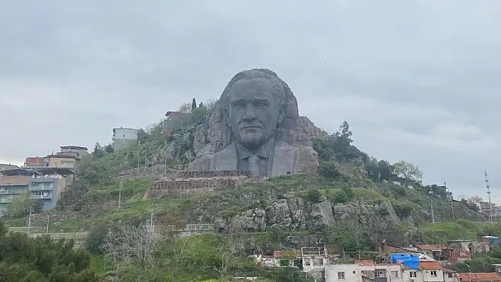 Atatürk'ün yüzü var, müzesi ve bakımı yok