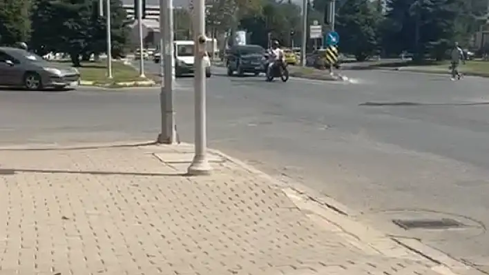 Ayaktayız, durak yok!