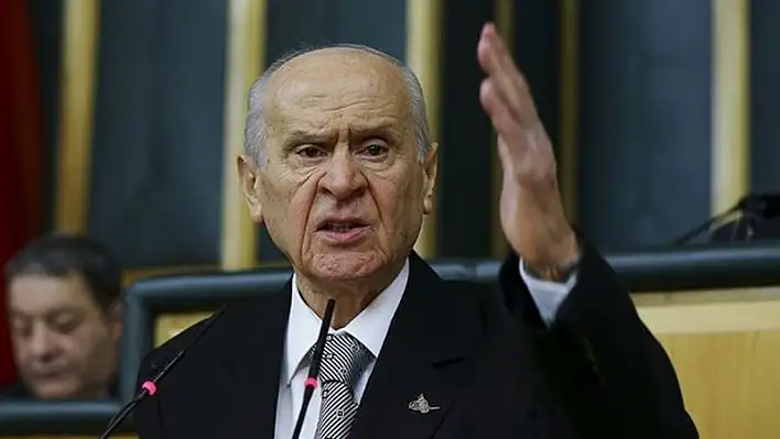 Bahçeli’den sürpriz hamle: Emekli maaşı için meclise gidiyor!