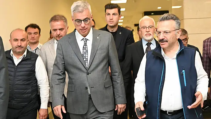 Bakan Memişoğlu: Eskişehir Yangınında Yaralıların Tedavisi Sürüyor