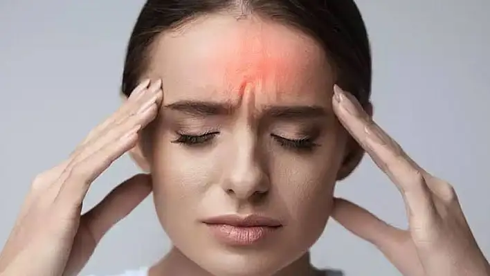 Baş Ağrısı Neden Olur? En Sık Görülen Nedenler Açıklandı