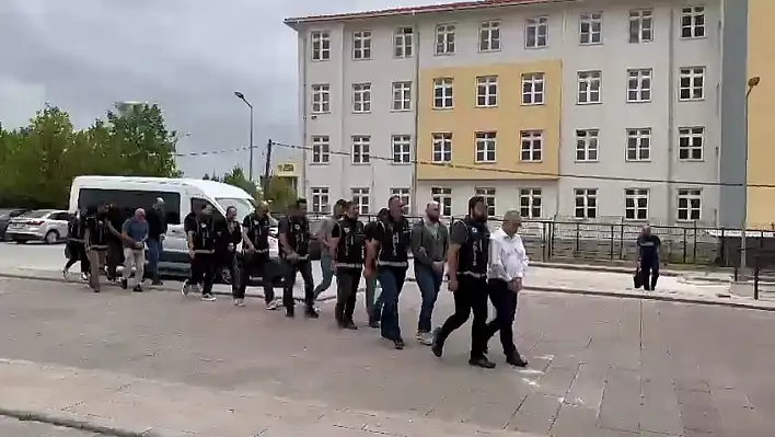 Başkan Çebi'nin fabrikasını dolandıran 4 kişi tutuklandı