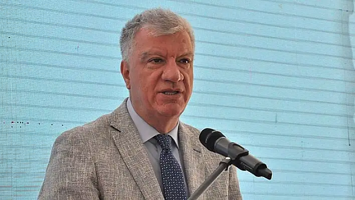 Başkan Engin görevine alkışlarla döndü