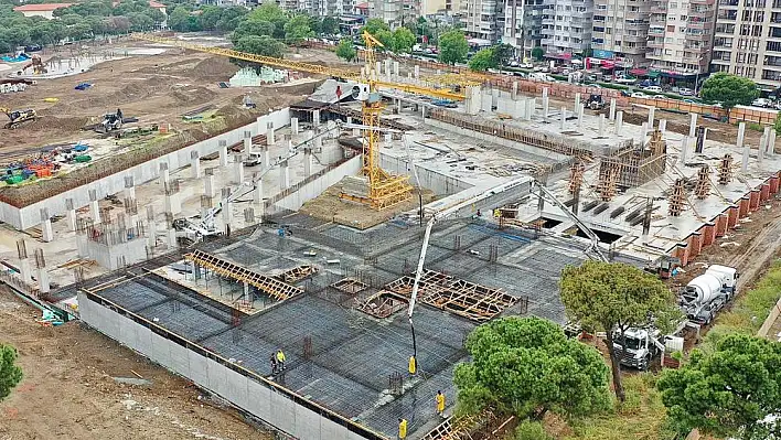 Başkan Koştu Millet Bahçesi projesini tanıttı