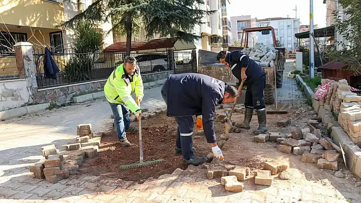 Bayındır Belediyesi Ekiplerinden Aralıksız Çalışmalar