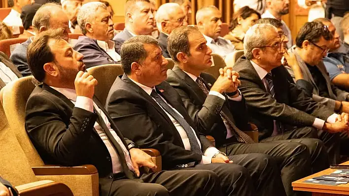 Bayındır'da 'İklim Değişikliği ve Su Yönetimi' Paneli Düzenlendi