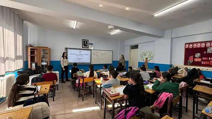 Bayındır'da Öğrencilere Gıda Okuryazarlığı Eğitimi Verildi