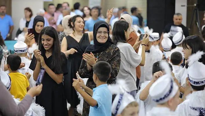 Bayraklı'da sünnet şöleni