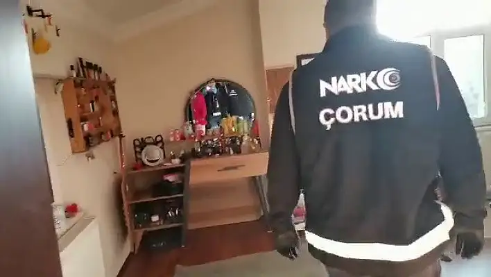 Bebek beşiğini alet ettiler