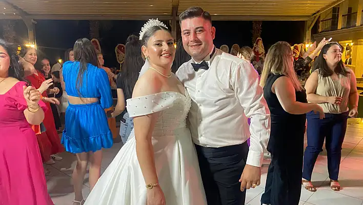 Bedel Ve Kızılar Ailelerinin Mutlu Günü: Sabriye İle Fatih Dünya evine Girdi