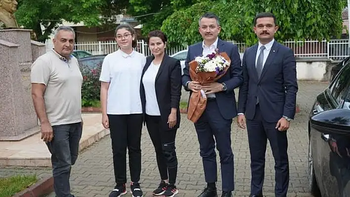 Bekir Pakdemirli Kiraz’da