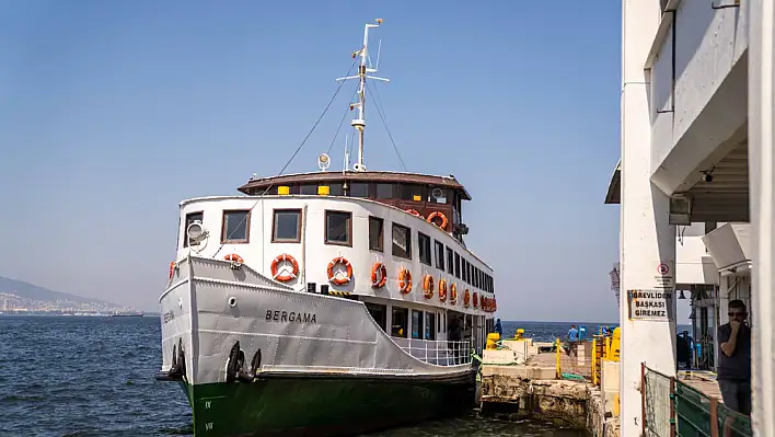 Bergama Vapuru ile İzmir Körfezi turları 26 Temmuz'da başlıyor