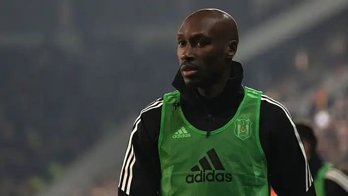 Beşiktaş Atiba Hutchinson’a veda ediyor