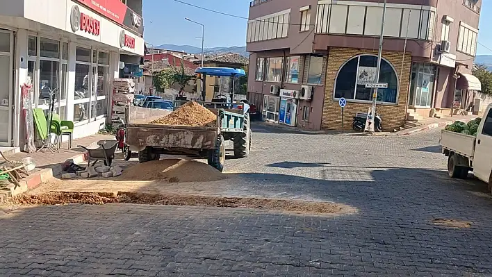 Beydağ Belediyesi, İlçede Altyapı ve Temizlik Çalışmalarını Sürdürüyor