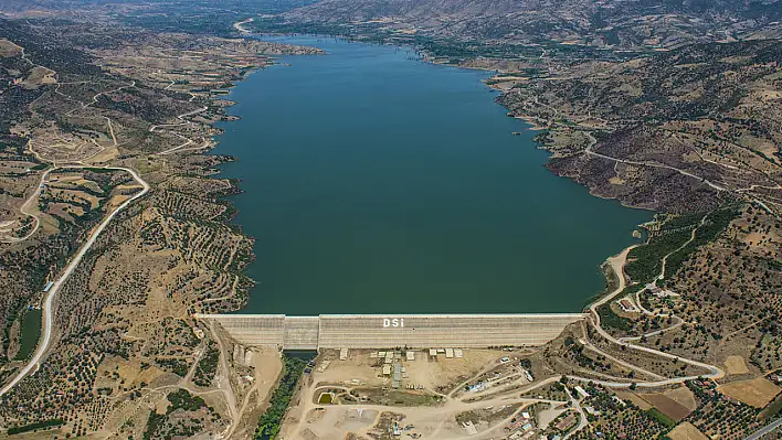 Beydağ Ziraat Odası Başkanı: 'Barajın yükünü biz çekiyoruz, suyu başkaları kullanıyor'